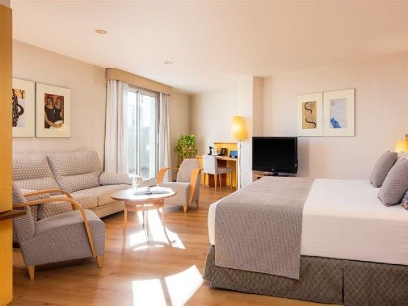 Hotel Castellon Center Affiliated By Melia Кастельйон-де-ла-Плана Екстер'єр фото