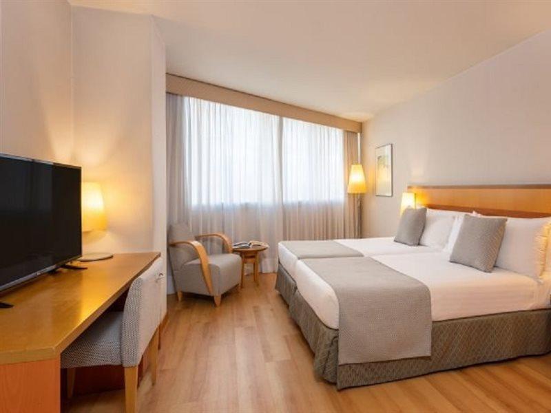 Hotel Castellon Center Affiliated By Melia Кастельйон-де-ла-Плана Екстер'єр фото