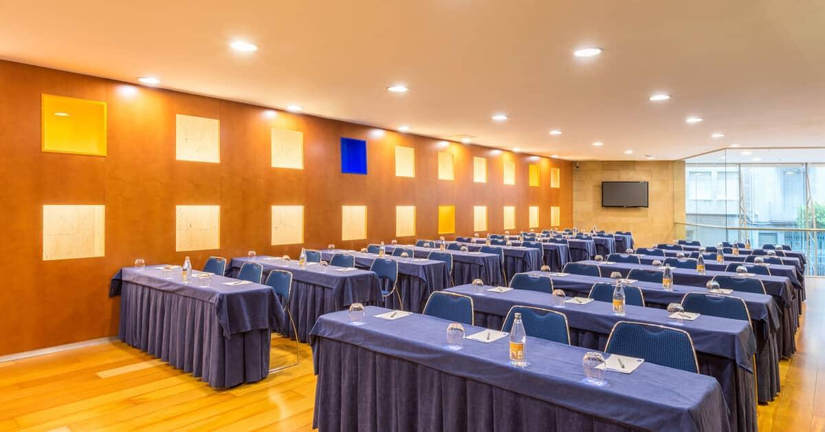 Hotel Castellon Center Affiliated By Melia Кастельйон-де-ла-Плана Екстер'єр фото
