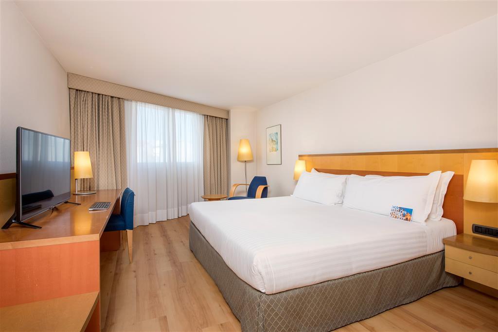 Hotel Castellon Center Affiliated By Melia Кастельйон-де-ла-Плана Екстер'єр фото