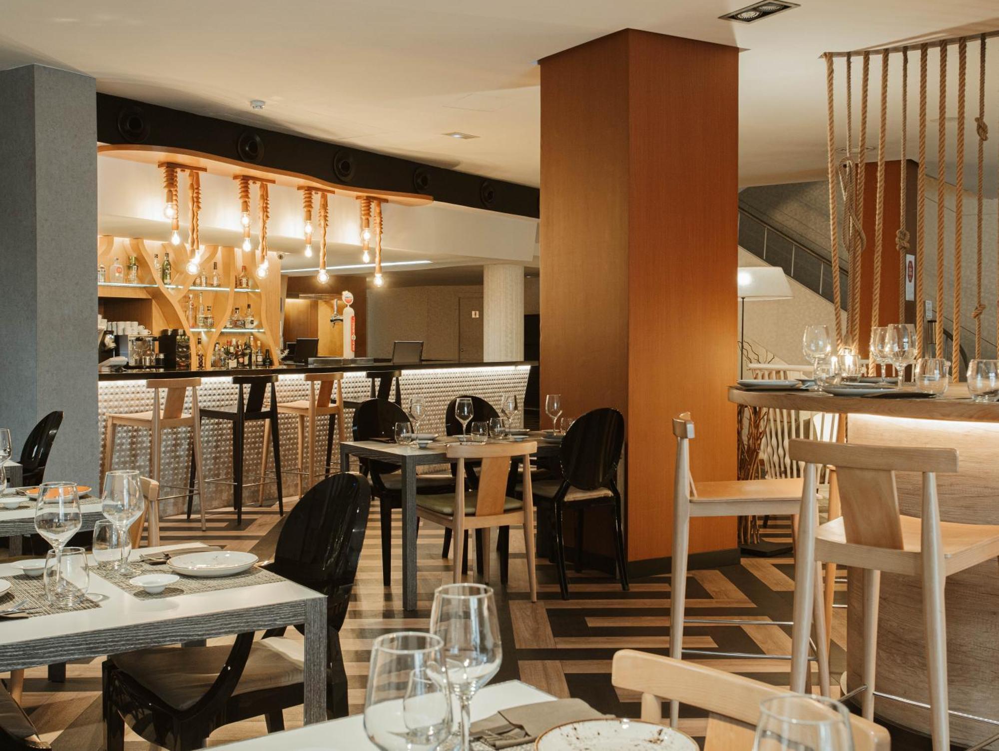 Hotel Castellon Center Affiliated By Melia Кастельйон-де-ла-Плана Екстер'єр фото